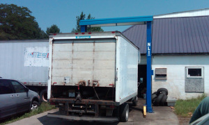 Competitor Overhead bars restrict lifting height Competitor Overhead bars restrict lifting height