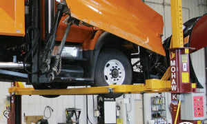 Snow Plow Adaptor for Auto Lifts