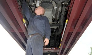 FULL UNDER VEHICLE ACCESS